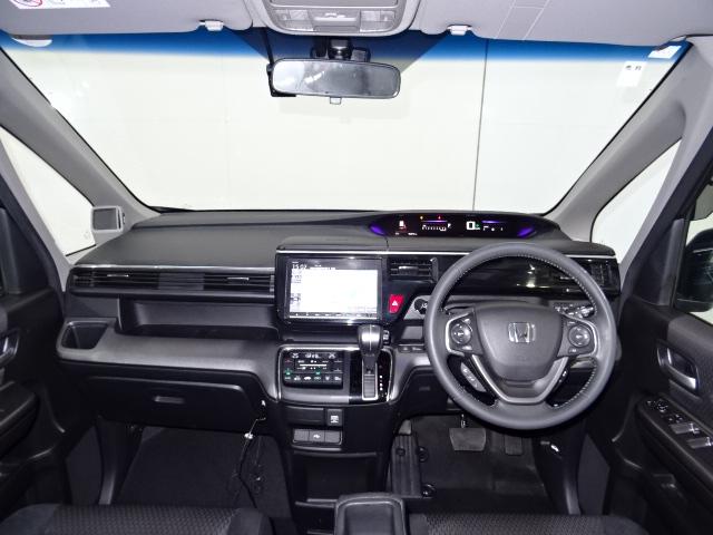 ステップワゴンスパーダ スパーダホンダセンシング　７人　ＨｏｎｄａＳＥＮＳＩＮＧ　メモリーナビ　リヤカメラ　フルセグＴＶ　Ｂｌｕｅｔｏｏｔｈ　ＥＴＣ　純正アルミホイール　ワンオーナー　ＬＫＡ　盗難防止　助手席エアバッグ　ワンオーナ－　Ｗパワスラ　禁煙（9枚目）