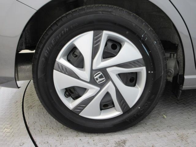 フリードハイブリッド ハイブリッド・Ｇホンダセンシング　６人　前後ドラレコ　ＥＴＣ　メモリーナビ　両側電動スライドドア　リアカメラ　シートヒーター　ワンオーナー　軽減ブレーキ　キーフリーシステム　電動格納式ドアミラー　Ｂｌｕｅｔｏｏｔｈ音楽　衝突安全ボディ（22枚目）