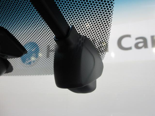 フリード Ｇ・ホンダセンシング　７人　ＨｏｎｄａＳＥＮＳＩＮＧ　ドラレコ　メモリーナビ　リヤカメラ　フルセグＴＶ　ＥＴＣ　シートヒーター　ワンオーナー　Ｆセグ　追突被害軽減ブレーキ　ｉストップ　電格ドアミラー　Ｗエアバッグ　ＶＳＡ（5枚目）