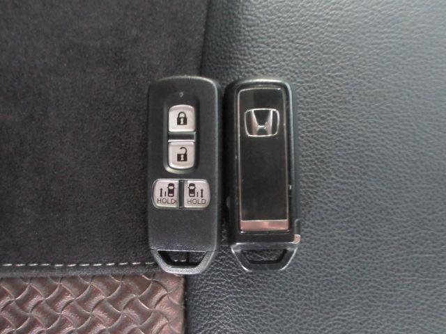 N-BOXカスタム G・Lターボホンダセンシング ドラレコ メモリーナビ リアカメラ 両側電動スライドドア ETC 後席モニター 純正アルミ パドルシフト Bluetooth ドアバイザー フルセ 両側PWスライドドア 車線逸脱 Bモニタ Iストップ(16枚目)