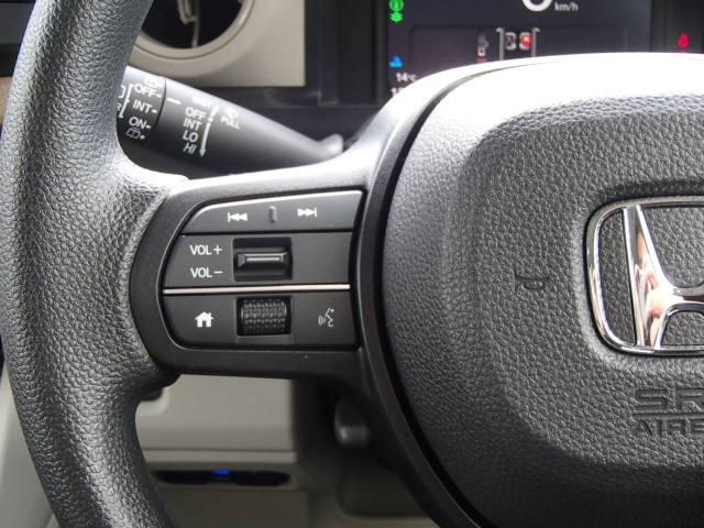 N-BOX ベースグレード 当社デモカー インターナビ フルセグ バックカメラ USB接続 Bluetooth接続 LEDヘッドライト シートヒーター 前方ドライブレコーダー 両側電動スライドドア ETC BLUETOOTH(7枚目)