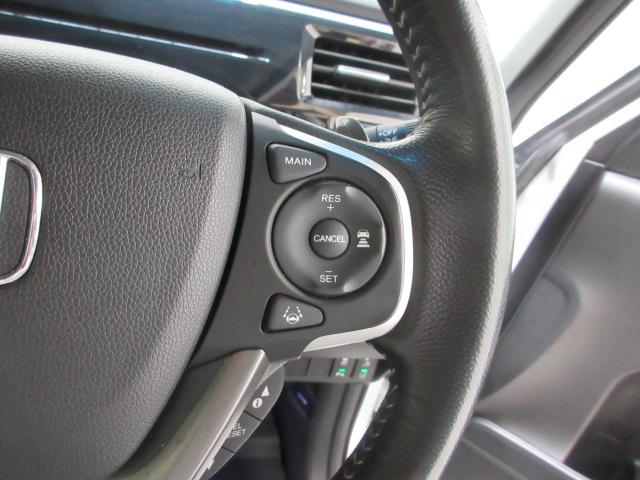 ステップワゴンスパーダ スパーダホンダセンシング　８人　前後ドラレコ　メモリーナビ　リアカメラ　Ｂｌｕｅｔｏｏｔｈ　ＵＳＢ　ＥＴＣ２．０　両側電動スライドドア　パーキングセンサー　純正アルミ　ワンオーナー　ＬＫＡ　盗難防止　助手席エアバッグ　記録簿有（9枚目）