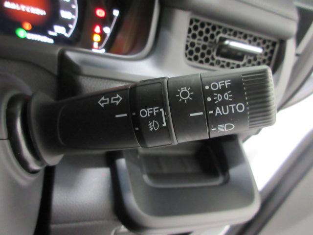 ステップワゴン スパーダ　８人　ＨｏｎｄａＳＥＮＳＩＮＧ　前後ドラレコ　メモリーナビ　リアカメラ　両側電動スライドドア　シートヒーター　ＢＳＩ　ＥＴＣ２．０　電動リアゲート　ワンオーナー　キーレスエントリー　ＷＡＣ　ターボ車（16枚目）