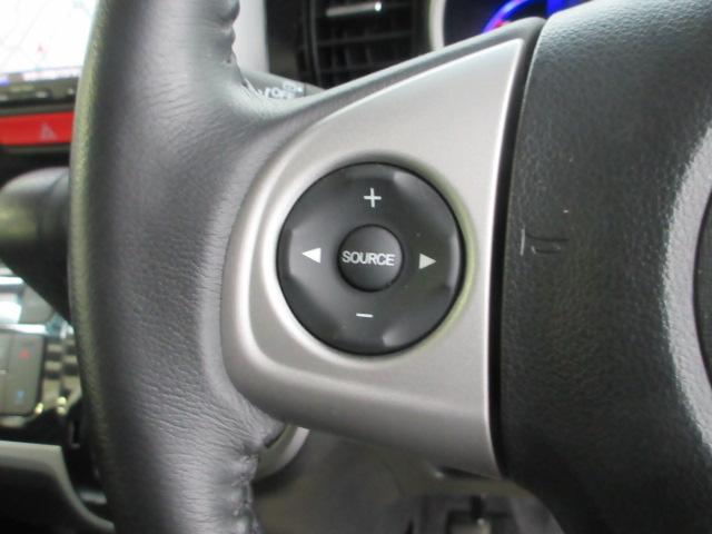 Ｎ－ＢＯＸカスタム ＧターボＳＳパッケージ　両側電動スライドドア　純正メモリーナビ　リアカメラ　純正アルミ　ドアバイザー　革巻ステアリング　ワンオーナー　禁煙車　オートライト　ターボ　ディスチャージヘッドライト　プラズマクラスター搭載エアコン（5枚目）