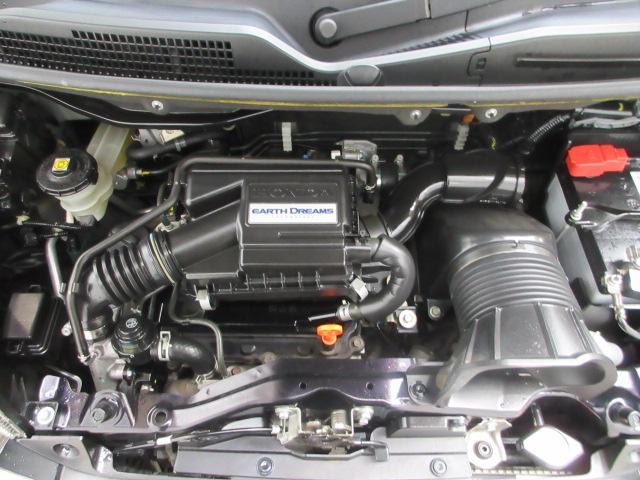 Ｎ－ＢＯＸカスタム ＧターボＳＳパッケージ　両側電動スライドドア　純正メモリーナビ　リアカメラ　純正アルミ　ドアバイザー　革巻ステアリング　ワンオーナー　禁煙車　オートライト　ターボ　ディスチャージヘッドライト　プラズマクラスター搭載エアコン（18枚目）