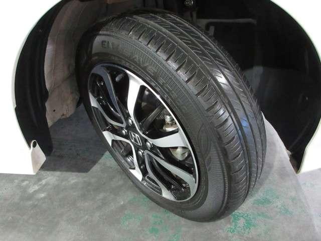 G・EXホンダセンシング 禁煙車 2年保証 純正8インチナビ 車検整備付 純正ドラレコ リヤカメラ ETC USB 左側パワースライドドア ワンオーナー 衝突被害軽減ブレーキ 誤発進防止 はみ出し防止 盗難防止装置 スマートキ(20枚目)
