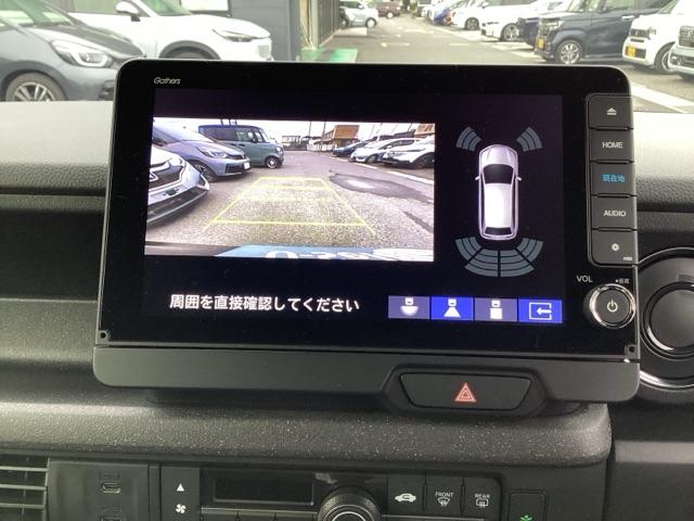 N-BOXカスタム ターボ 元デモカー 衝突被害軽減 禁煙 AW キーフリー Pセンサー ESC パワステ DVD再生 両席エアバック サイドエアバッグ ターボ車 USB接続 スマートキー Bカメラ パワーウィンドウ 1オナ(7枚目)