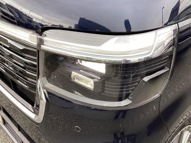 N-BOXカスタム ターボ 元デモカー 衝突被害軽減 禁煙 AW キーフリー Pセンサー ESC パワステ DVD再生 両席エアバック サイドエアバッグ ターボ車 USB接続 スマートキー Bカメラ パワーウィンドウ 1オナ(30枚目)