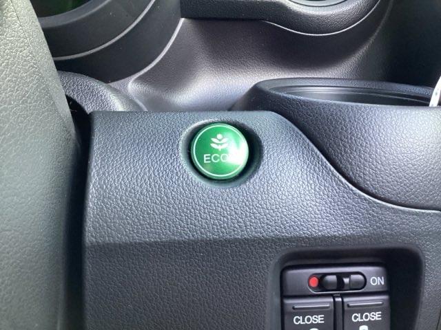 N-BOX G・Lパッケージ 両PSD メンテナンスノート 禁煙 カラーバックモニター 全席PW イモビライザー ナビテレビ 1セグ AAC 横滑り防止 スマートキー DVD再生 メモリーナビ ABS キーレスE 運転席エアバッグ(13枚目)