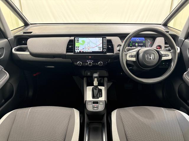 フィット e:HEVクロスター 純正メモリーナビ フルセグTV バックカメラ 前後ドラレコ サイドカーテンエアバック LEDヘッドライト ETC コンフォートビューパッケージ ルーフレール 2トーンカラー 衝突回避システム 地デジ(10枚目)