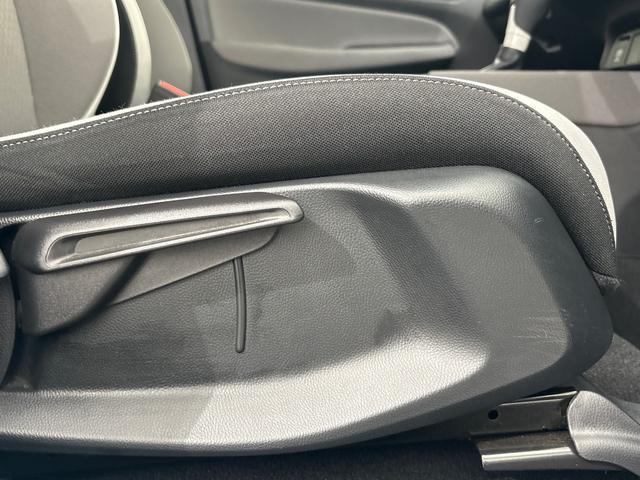 フィット e:HEVクロスター 純正メモリーナビ フルセグTV バックカメラ 前後ドラレコ サイドカーテンエアバック LEDヘッドライト ETC コンフォートビューパッケージ ルーフレール 2トーンカラー 衝突回避システム 地デジ(30枚目)