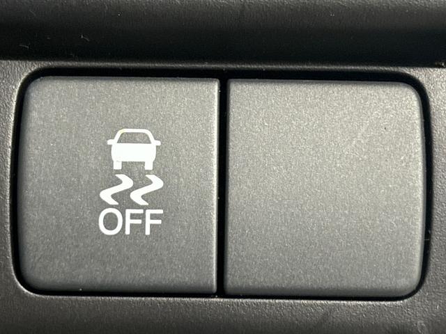 ★ＶＳＡ（横滑り防止システム）搭載★クルマの横滑りを制御し、『走る・曲がる・止まる』の全領域でクルマの安全性を確保するシステムです！その他、安全装備もバッチリです