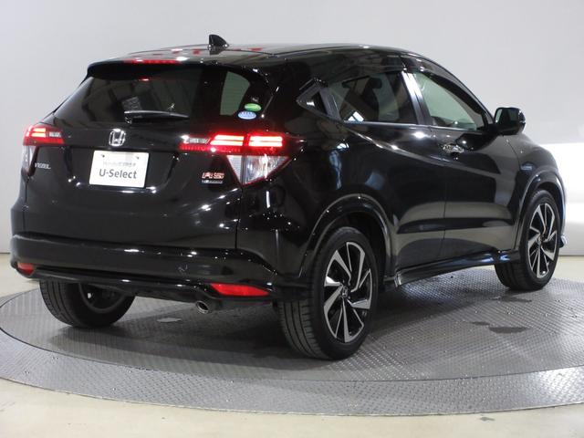 ヴェゼル ハイブリッドＲＳ・ホンダセンシング　純正８インチメモリーナビＢｌｕｅｔｏｏｔｈＥＴＣＲカメラワンオーナー　禁煙車　ＥＴＣ付　１オ－ナ－　定期点検記録簿　衝突安全ボディ　サイドＳＲＳ　フルオートエアコン　ＵＳＢ接続　両席エアバック　イモビ（9枚目）