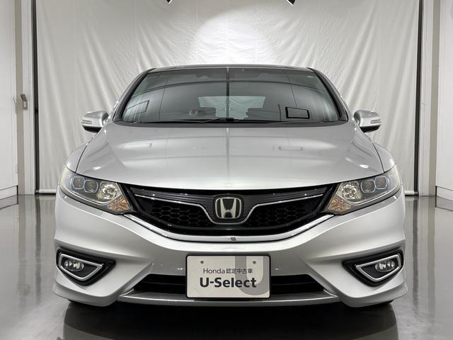 ジェイド ハイブリッドX 純正メモリーナビ フルセグTV バックカメラ ホンダセンシング サイドカーテンエアバック ETC ドラレコ アルミホイール スマートキー ドライブレコーダ スマキー 地デジフルセグ 踏み間違い防止装置(3枚目)