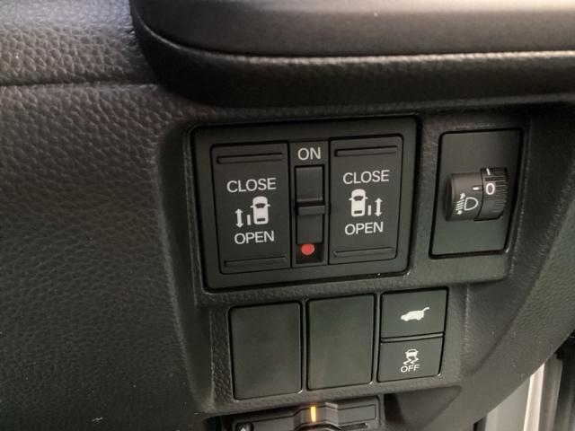 ステップワゴン e:HEVスパーダ アルミ 1オーナー フルオートエアコン メモリナビ ESC シートヒータ キーフリー LEDヘッドランプ イモビ ABS リアカメラ スマートキ USBポート クルーズコントロール ECOモード 禁煙(20枚目)