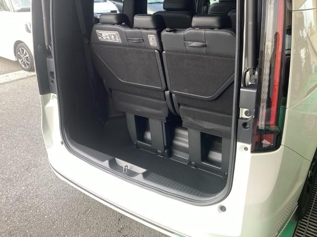 ステップワゴン e:HEVスパーダ アルミ 1オーナー フルオートエアコン メモリナビ ESC シートヒータ キーフリー LEDヘッドランプ イモビ ABS リアカメラ スマートキ USBポート クルーズコントロール ECOモード 禁煙(30枚目)