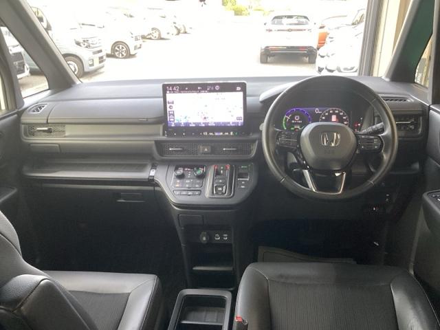 ステップワゴン e:HEVスパーダ アルミ 1オーナー フルオートエアコン メモリナビ ESC シートヒータ キーフリー LEDヘッドランプ イモビ ABS リアカメラ スマートキ USBポート クルーズコントロール ECOモード 禁煙(33枚目)