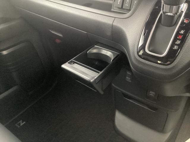 N-BOXカスタム Lターボ ホンダセンシング ギャザズメモリーナビ&Rカメラ ドラレコ 電動スライドドア サイドエアバック ETC フルオートエアコン 2年保証 地デジチューナー 衝突軽減ブレーキサポート LEDヘッドライ 禁煙(12枚目)