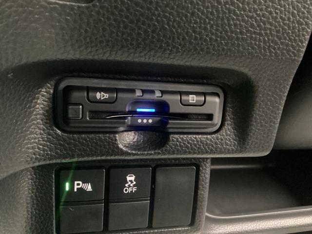 N-BOXカスタム Lターボ ホンダセンシング ギャザズメモリーナビ&Rカメラ ドラレコ 電動スライドドア サイドエアバック ETC フルオートエアコン 2年保証 地デジチューナー 衝突軽減ブレーキサポート LEDヘッドライ 禁煙(21枚目)