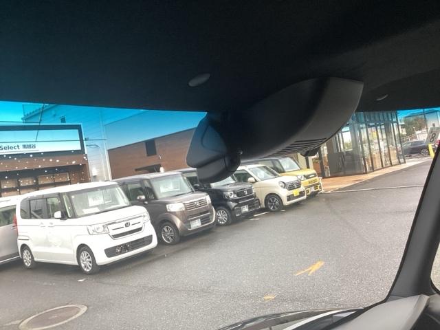 N-BOXカスタム Lターボ ホンダセンシング ギャザズメモリーナビ&Rカメラ ドラレコ 電動スライドドア サイドエアバック ETC フルオートエアコン 2年保証 地デジチューナー 衝突軽減ブレーキサポート LEDヘッドライ 禁煙(23枚目)