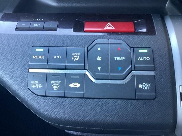 ステップワゴンスパーダ Z 横滑防止 イモビ スマキー 地デジTV バックモニタ- 3列シ-ト キーフリー パワーウィンド HDDナビ 禁煙車両 ETC付 AW ナビ・TV エアコン DVD再生 エアバック ABS PS(10枚目)