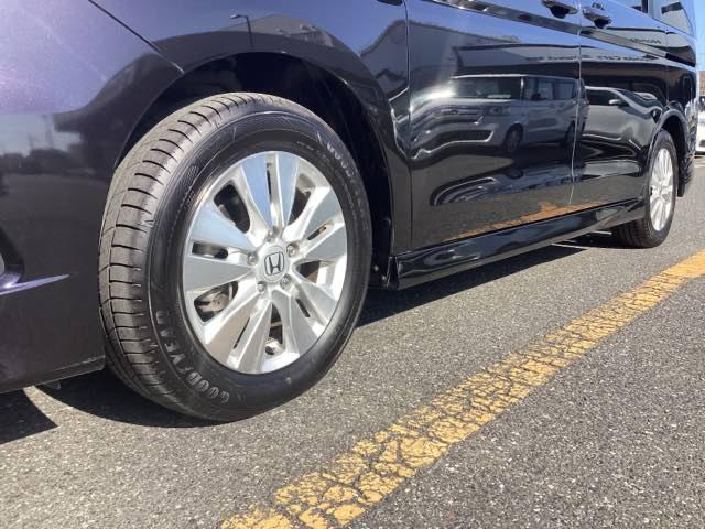 ステップワゴンスパーダ Z 横滑防止 イモビ スマキー 地デジTV バックモニタ- 3列シ-ト キーフリー パワーウィンド HDDナビ 禁煙車両 ETC付 AW ナビ・TV エアコン DVD再生 エアバック ABS PS(32枚目)