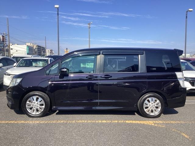 ステップワゴンスパーダ Z 横滑防止 イモビ スマキー 地デジTV バックモニタ- 3列シ-ト キーフリー パワーウィンド HDDナビ 禁煙車両 ETC付 AW ナビ・TV エアコン DVD再生 エアバック ABS PS(35枚目)