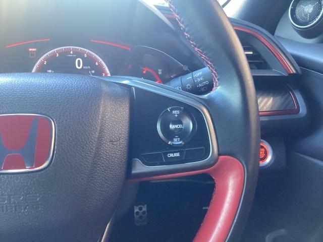 クルーズコントロール装備です！アクセルから足を離しても設定したスピードを保ち走行してくれます！☆高速道路で疲労軽減ですね☆