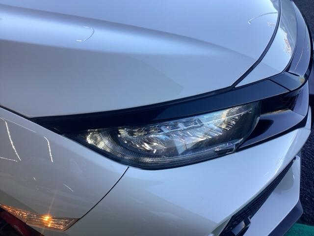 ☆人気装備の『ＬＥＤヘッドライト』付☆省電力で大光量！夜間走行には必須のアイテム！オートライトコントロール付きですので、トンネルが連続する場所では便利ですネ☆