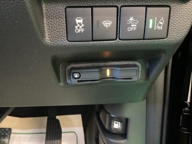 フリードハイブリッド ハイブリッド・クロスター　禁煙　ホンダセンシング　ギャザスメモリーナビ＆Ｒカメラ　ドラレコ　電動スライドドア　サイドエアバック　リモコンエンジンスターター　ＥＴＣ　フルオートエアコン　ワンオーナー車　Ｗ電動ドア　バックモニター（9枚目）