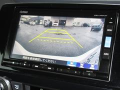 ナビゲーションはギャザズメモリーナビ（ＶＲＵ−２０５ＣＶｉ）を装着しております。ＡＭ、ＦＭ、ＣＤ、ＤＶＤ再生、Ｂｌｕｅｔｏｏｔｈ、音楽録音再生、フルセグＴＶがご使用いただけます。 5