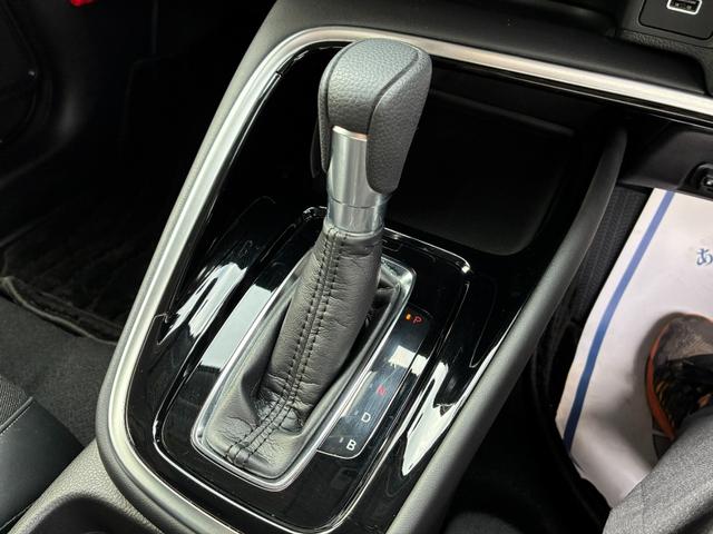 ヴェゼル ｅ：ＨＥＶＺ　ワンオーナー・ドラレコ・障害物センサー・９インチ純ナビＴＶ・ホンダコネクト・Ｂｌｕｅｔｏｏｔｈ・Ｒカメラ・ＥＴＣ・ＬＥＤ・オートハイビーム・シートヒーター・純ＡＷ　衝突回避支援ブレーキ機能　１オナ（46枚目）
