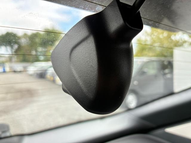 ヴェゼル ｅ：ＨＥＶＺ　ワンオーナー・ドラレコ・障害物センサー・９インチ純ナビＴＶ・ホンダコネクト・Ｂｌｕｅｔｏｏｔｈ・Ｒカメラ・ＥＴＣ・ＬＥＤ・オートハイビーム・シートヒーター・純ＡＷ　衝突回避支援ブレーキ機能　１オナ（54枚目）