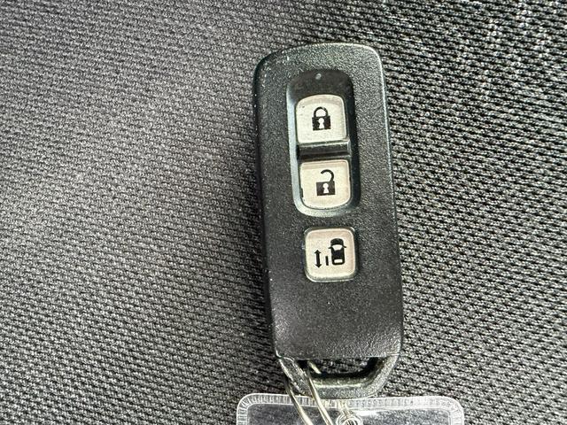 N-BOXカスタム G・Lパッケージ ワンオーナー・7インチ純ナビTV・Rカメラ・左パワスラ・HID・オートライト アイドリングストップ車 1オーナー ナビ・TV スマキ- フロントベンチシート 両側スライドドア パワーウィンドウ ABS(19枚目)