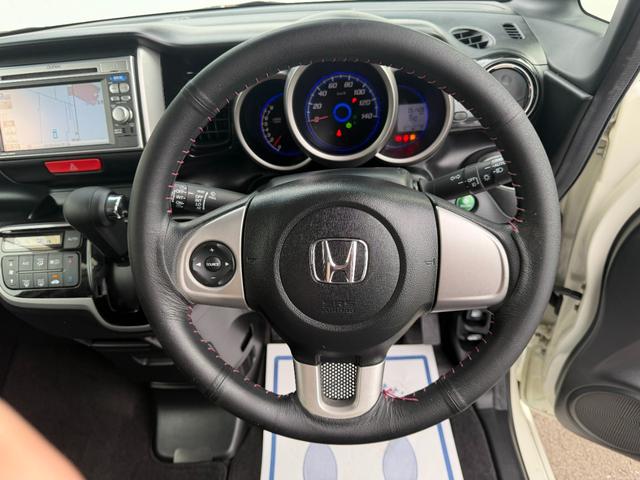 N-BOXカスタム G・Lパッケージ ワンオーナー・7インチ純ナビTV・Rカメラ・左パワスラ・HID・オートライト アイドリングストップ車 1オーナー ナビ・TV スマキ- フロントベンチシート 両側スライドドア パワーウィンドウ ABS(38枚目)