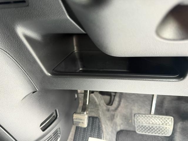 N-BOXカスタム G・Lパッケージ ワンオーナー・7インチ純ナビTV・Rカメラ・左パワスラ・HID・オートライト アイドリングストップ車 1オーナー ナビ・TV スマキ- フロントベンチシート 両側スライドドア パワーウィンドウ ABS(49枚目)