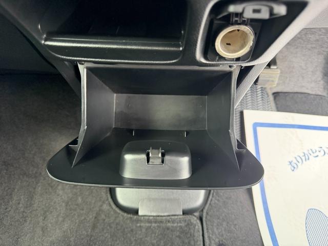 N-BOXカスタム G・Lパッケージ ワンオーナー・7インチ純ナビTV・Rカメラ・左パワスラ・HID・オートライト アイドリングストップ車 1オーナー ナビ・TV スマキ- フロントベンチシート 両側スライドドア パワーウィンドウ ABS(51枚目)