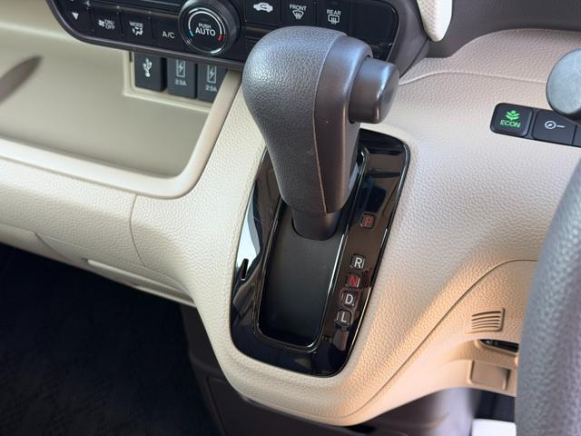 N-BOX G・Lホンダセンシング 7インチ純ナビ・Bluetooth・インターナビ・Rカメラ・ETC・左パワスラ・スマートキー・LED・オートハイビーム Aストップ ESC キーフリーシステム LEDライト オートライト バックM(49枚目)