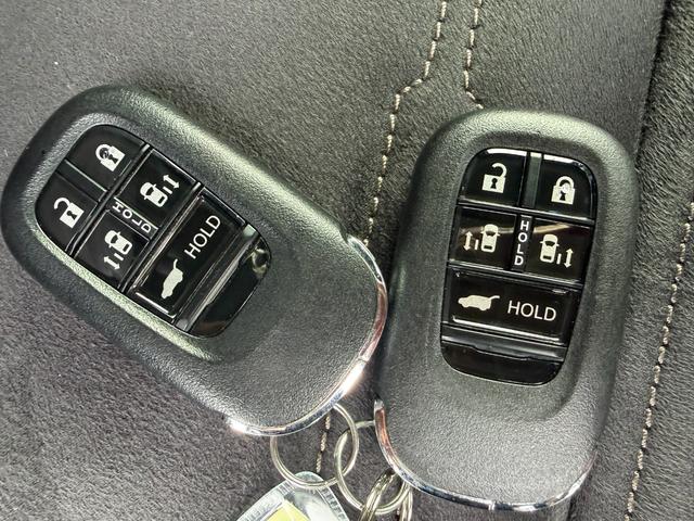 ステップワゴン ｅ：ＨＥＶスパーダプレミアムライン　禁煙・ワンオーナー・ドラレコ・障害物センサー・１１．４インチ純ナビＴＶ・Ｂｌｕｅｔｏｏｔｈ・ホンダコネクト・マルチビューカメラ・ＥＴＣ・シートヒーター・オットマン・パドルシフト・ＡＷ　マルチカメラ（23枚目）
