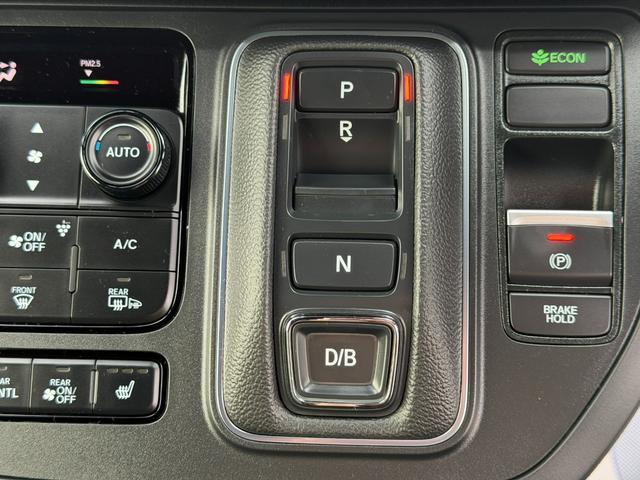 ステップワゴン ｅ：ＨＥＶスパーダプレミアムライン　禁煙・ワンオーナー・ドラレコ・障害物センサー・１１．４インチ純ナビＴＶ・Ｂｌｕｅｔｏｏｔｈ・ホンダコネクト・マルチビューカメラ・ＥＴＣ・シートヒーター・オットマン・パドルシフト・ＡＷ　マルチカメラ（53枚目）