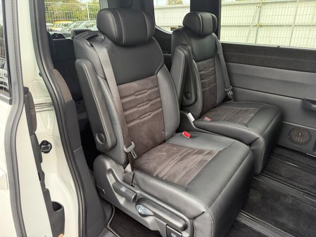 ステップワゴン ｅ：ＨＥＶスパーダプレミアムライン　禁煙・ワンオーナー・ドラレコ・障害物センサー・１１．４インチ純ナビＴＶ・Ｂｌｕｅｔｏｏｔｈ・ホンダコネクト・マルチビューカメラ・ＥＴＣ・シートヒーター・オットマン・パドルシフト・ＡＷ　マルチカメラ（64枚目）