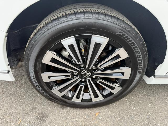 ステップワゴン ｅ：ＨＥＶスパーダプレミアムライン　禁煙・ワンオーナー・ドラレコ・障害物センサー・１１．４インチ純ナビＴＶ・Ｂｌｕｅｔｏｏｔｈ・ホンダコネクト・マルチビューカメラ・ＥＴＣ・シートヒーター・オットマン・パドルシフト・ＡＷ　マルチカメラ（76枚目）