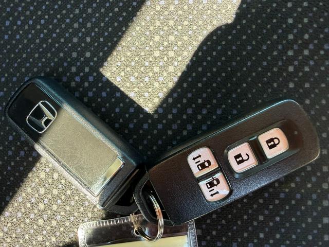 Ｎ－ＢＯＸ ＧＳＳパッケージ　ワンオーナー・７インチ純ナビＴＶ・Ｂｌｕｅｔｏｏｔｈ・インターナビ・Ｒカメラ・ＥＴＣ・シートヒーター　Ｗ電動ドア　Ｉストップ　ダブルエアバック　ＴＶナビ　点検記録簿　イモビ　１オーナー車　１セグＴＶ（19枚目）