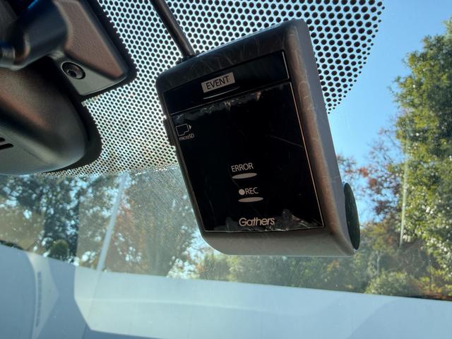 フリードハイブリッド ハイブリッド・Ｇホンダセンシング　禁煙・ワンオーナー・ドラレコ・９インチ純ナビＴＶ・Ｂｌｕｅｔｏｏｔｈ・インターナビ・Ｒカメラ・ＥＴＣ・両パワスラ・スマートキー・ＬＥＤ　軽減ブレーキ　キーフリーシステム　１オ－ナ－　記録簿　ＥＣＯＮ（6枚目）