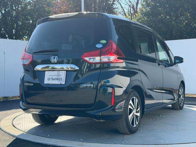 フリードハイブリッド ハイブリッド・Ｇホンダセンシング　禁煙・ワンオーナー・ドラレコ・９インチ純ナビＴＶ・Ｂｌｕｅｔｏｏｔｈ・インターナビ・Ｒカメラ・ＥＴＣ・両パワスラ・スマートキー・ＬＥＤ　軽減ブレーキ　キーフリーシステム　１オ－ナ－　記録簿　ＥＣＯＮ（26枚目）