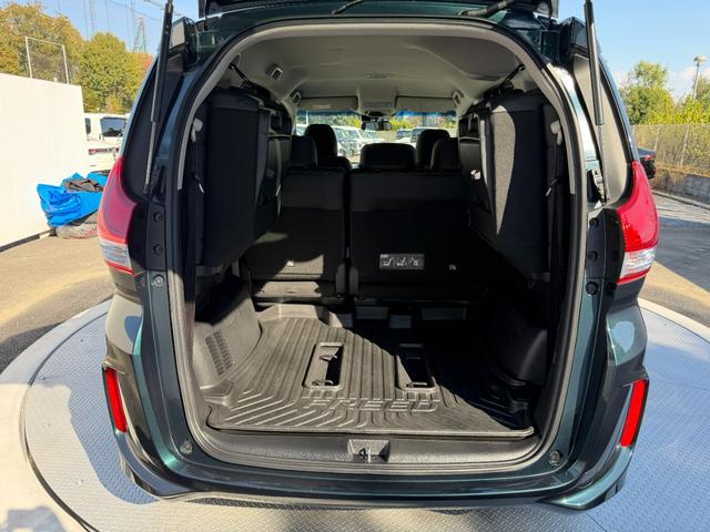 フリードハイブリッド ハイブリッド・Ｇホンダセンシング　禁煙・ワンオーナー・ドラレコ・９インチ純ナビＴＶ・Ｂｌｕｅｔｏｏｔｈ・インターナビ・Ｒカメラ・ＥＴＣ・両パワスラ・スマートキー・ＬＥＤ　軽減ブレーキ　キーフリーシステム　１オ－ナ－　記録簿　ＥＣＯＮ（64枚目）