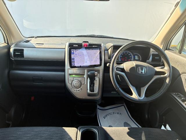 ゼストスパーク Ｗ　ドラレコ・Ｂｌｕｅｔｏｏｔｈ・外ナビ・ＡＷ・スマートキー・ＨＩＤ　横滑り防止装置　ＴＶ＆ナビ　フルオートエアコン　Ｗエアバッグ　キーレスキー　エアＢ　パワステ　パワーウインドウ　ドライブレコーダー（5枚目）