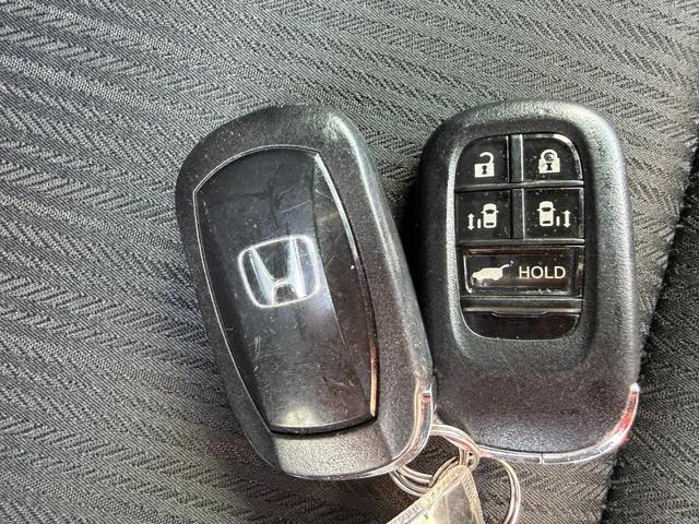 ステップワゴン e:HEVスパーダ ワンオーナー・障害物センサー・9インチ純ナビTV・Bluetooth・ホンダコネクト・Rカメラ・ETC・デュアルAAC・両パワスラ・オットマン・AW 1オーナー デュアルエアコン フルオートエアコン(60枚目)