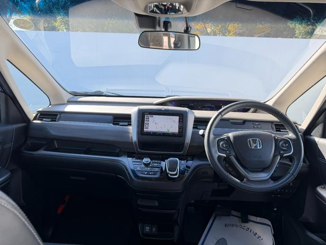 フリードハイブリッド ハイブリッド・Gホンダセンシング ワンオーナー・ドラレコ・7インチ純ナビTV・Bluetooth・インターナビ・Rカメラ・ETC・両パワスラ・スマートキー・LED 軽減ブレーキ キーフリーシステム 1オ-ナ- 記録簿 DVD再生可能(32枚目)