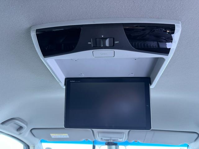 ステップワゴンスパーダ e:HEVスパーダG・EXホンダセンシング ワンオーナー・ドラレコ・10インチ純ナビTV・インターナビ・マルチビューカメラ・ETC・LED・AW エアバック 地デジ クルコン サイドエアバッグ シ-トヒ-タ- 衝突軽減システム 1オーナー(30枚目)